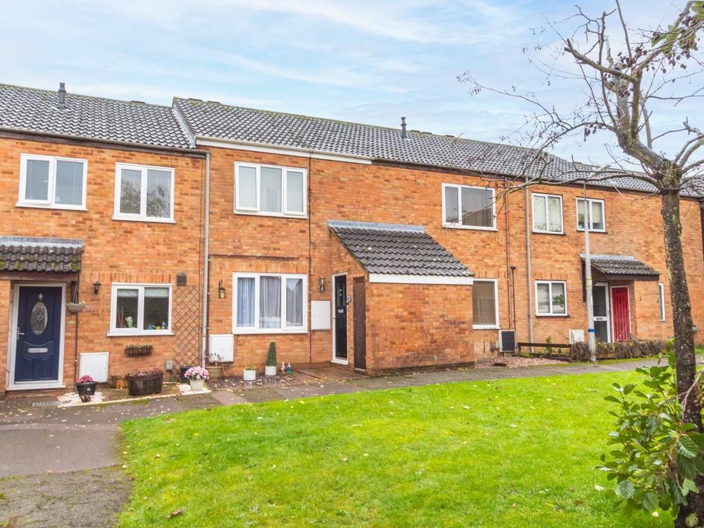 3 bed terraced house for sale in Greenlands, Leighton Buzzard LU7, £