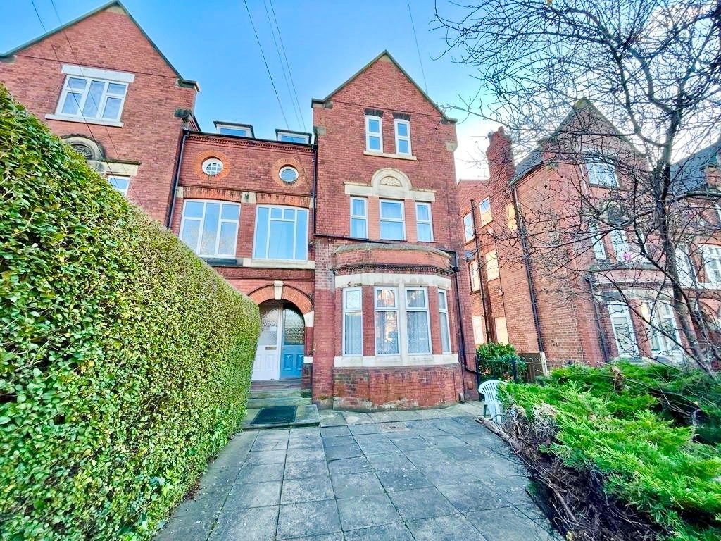 2 bed flat for sale in Thorne Road, Flat 1 & 3, Doncaster DN2, £199,950