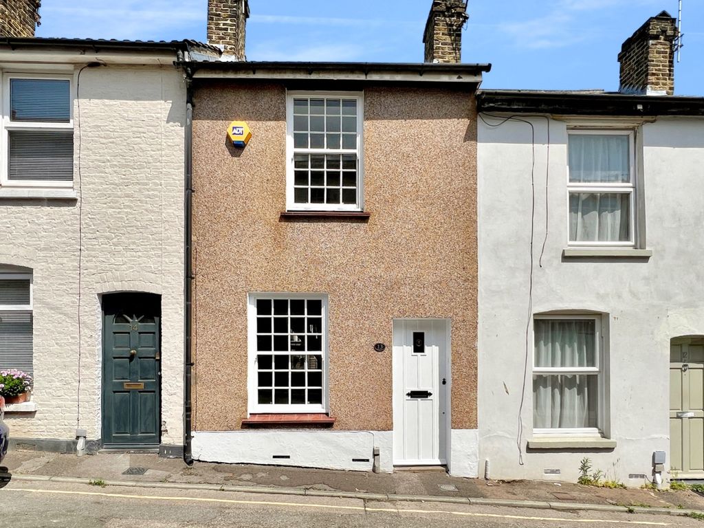 2 bed terraced house for sale in Constitution Hill, Gravesend DA12 Zoopla