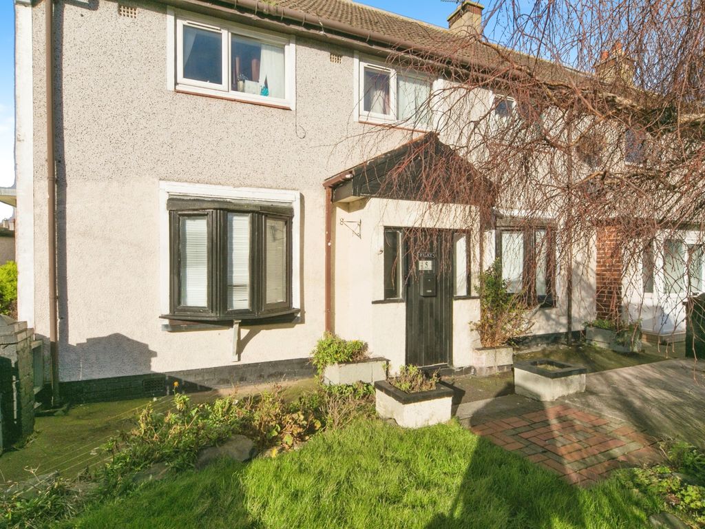 2 bed flat for sale in Ffordd Morfa, Llandudno, Conwy LL30, £120,000