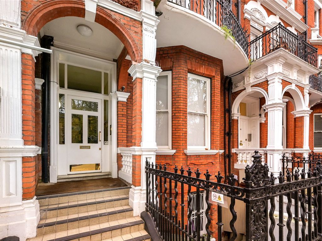 3 bed flat for sale in Bramham Gardens, London SW5, £1,085,000 Zoopla