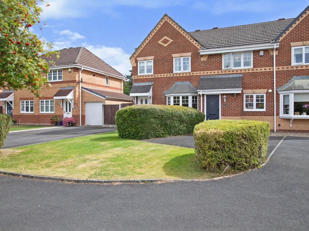 2 bed terraced house for sale in Fryer Close, Penwortham, Preston PR1