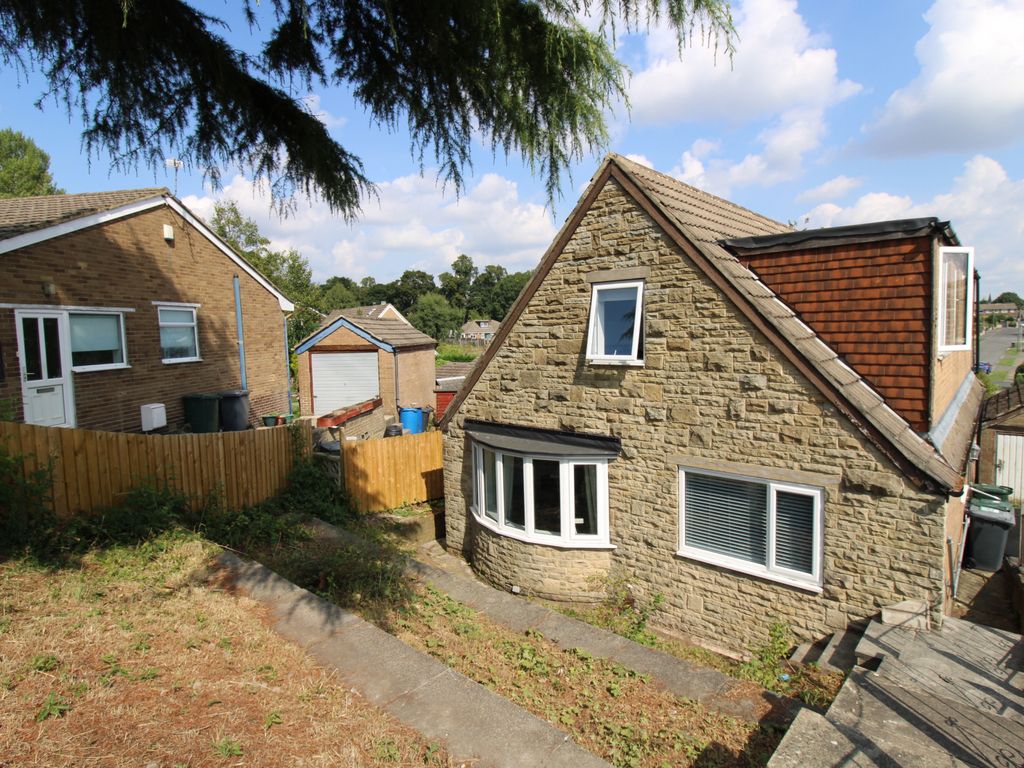 4 bed detached house for sale in Markfield Close, Low Moor, Bradford