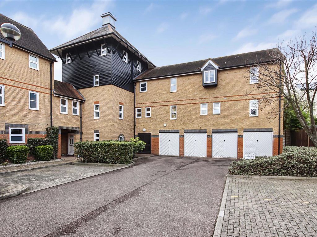 2 bed flat for sale in Mitre Court, Railway Street, Hertford SG14 Zoopla