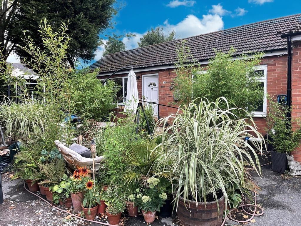Bungalow for sale in Investment Bungalow Comberton Road