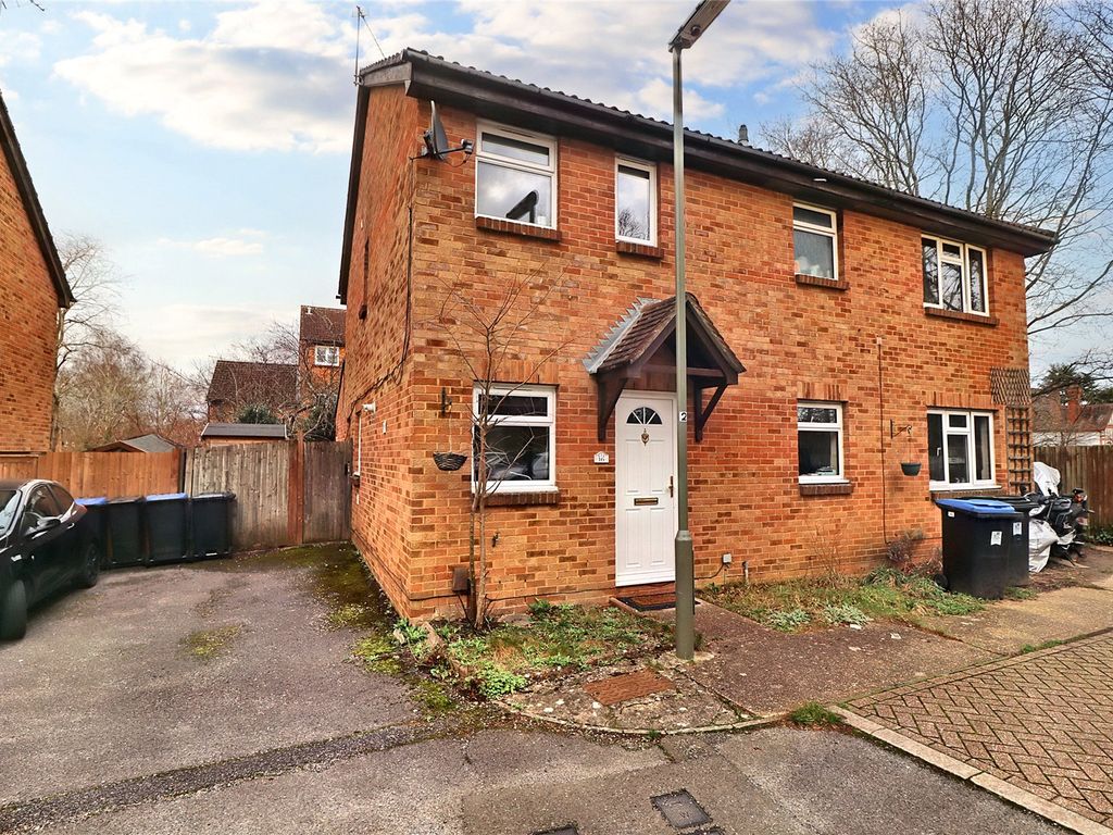 2 Bed Semi Detached House For Sale In Woking Surrey Gu22 £370 000