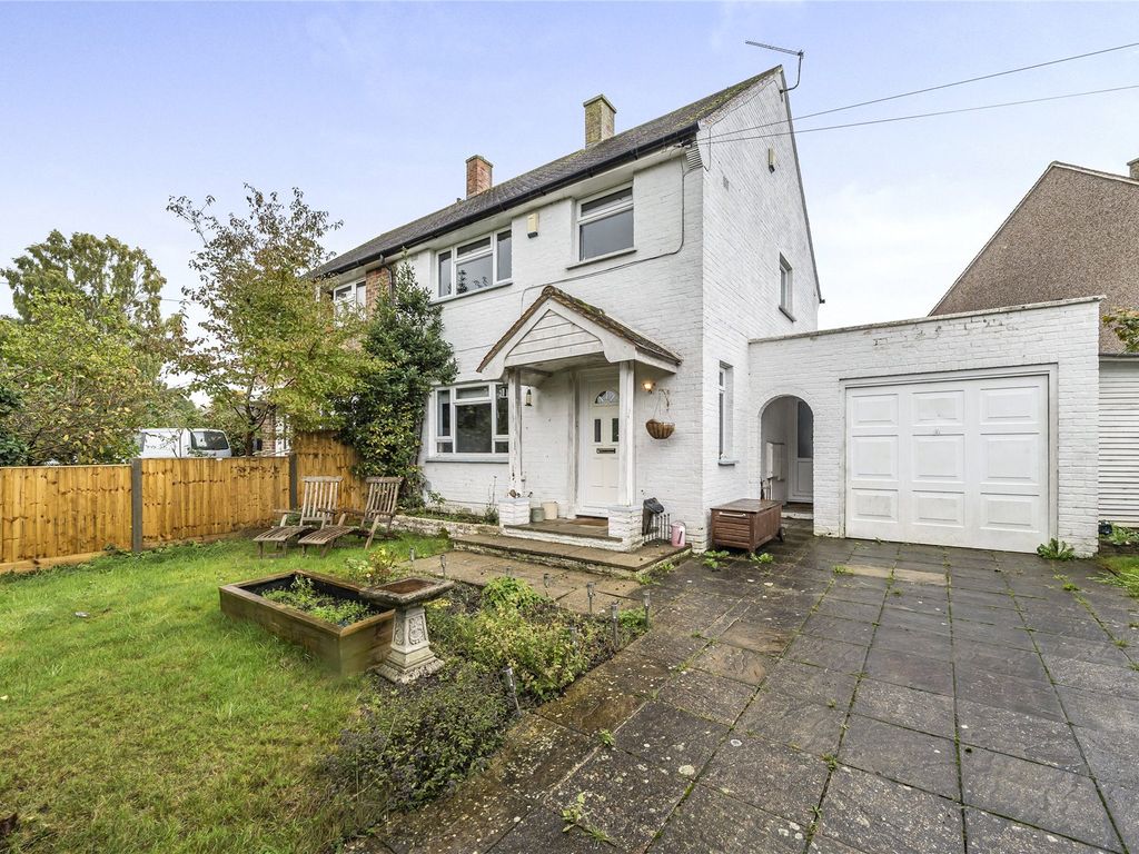 3 bed semidetached house for sale in West Clandon, Surrey GU4, £