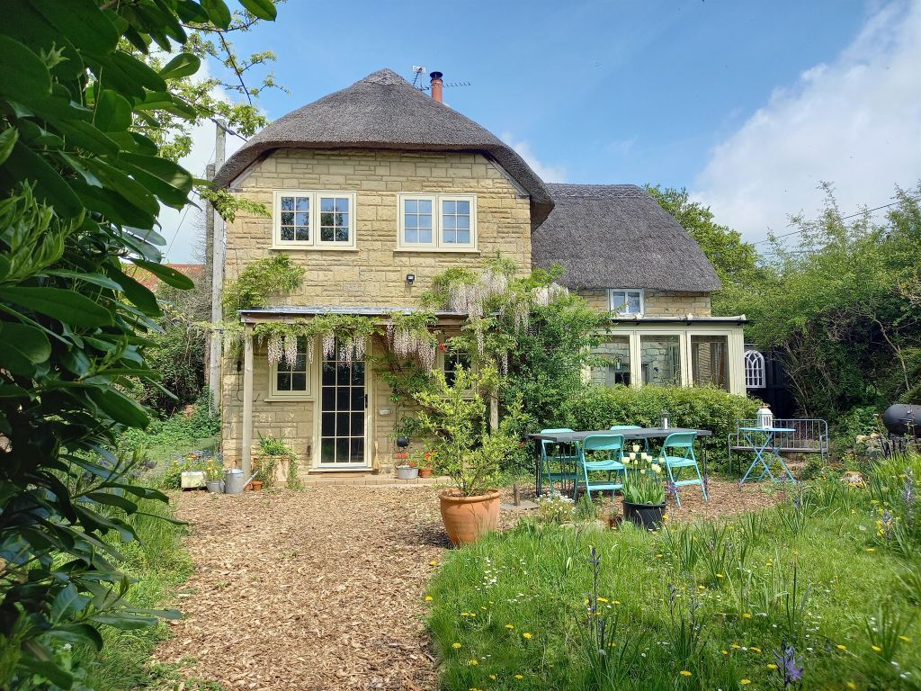 3 bed cottage for sale in Stour Lane, Stour Row, Shaftesbury SP7 Zoopla