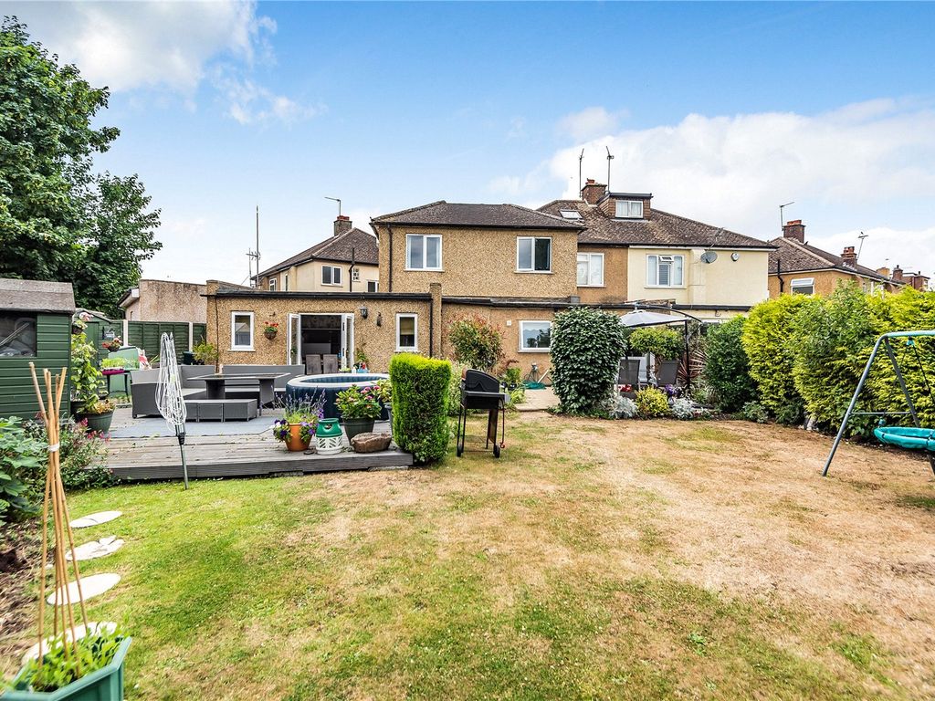 6 bed semidetached house for sale in Leys Close, Harefield, Uxbridge