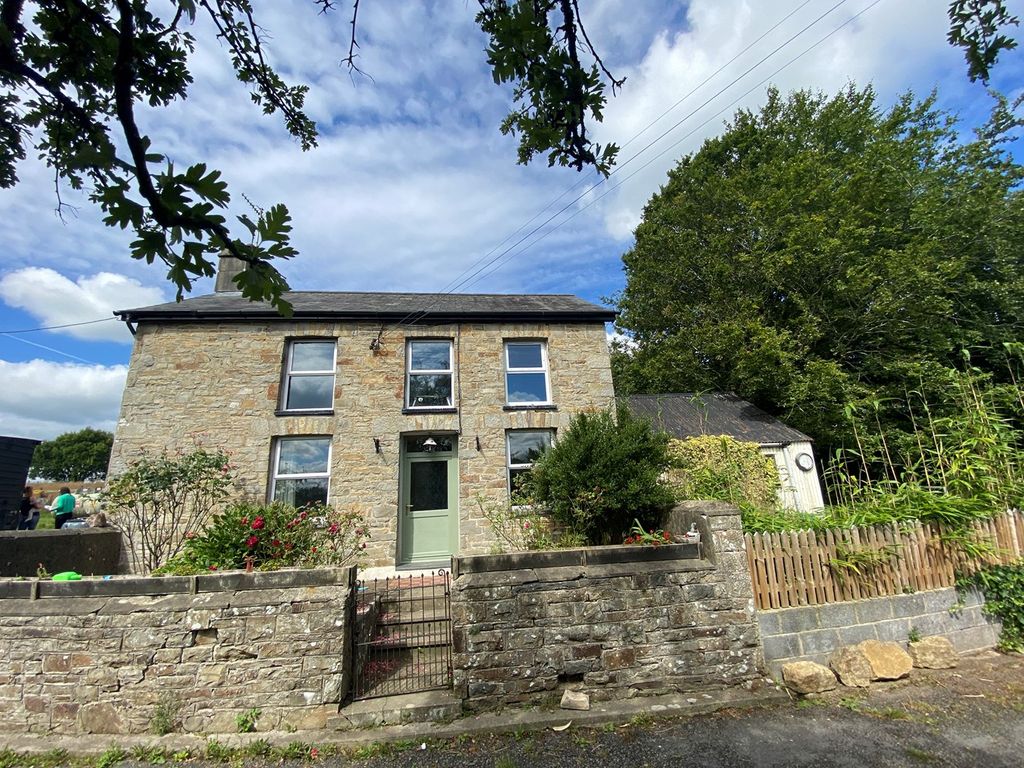 4 bed detached house for sale in Drefach, Llanybydder SA40 Zoopla