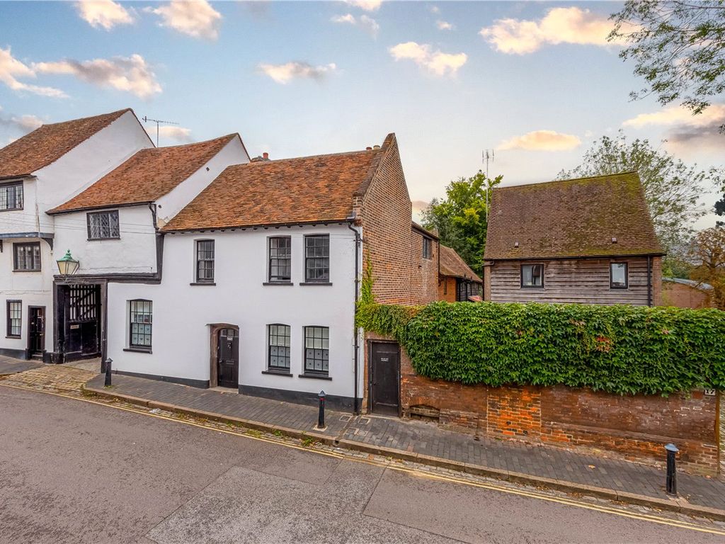 1 bed flat for sale in Fishpool Street, St. Albans, Hertfordshire AL3