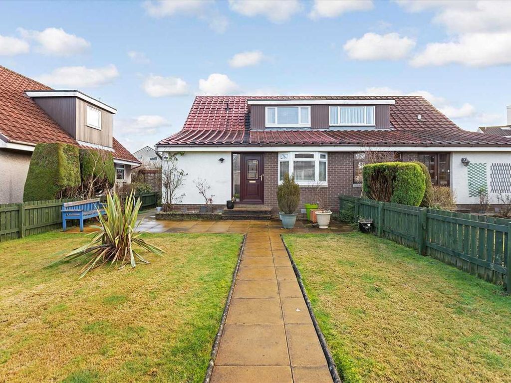 3 bed semidetached house for sale in Loch Torridon, St Leonards, East