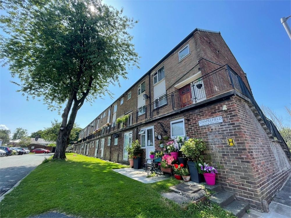 2 bed flat for sale in Chapelfield, Radcliffe, Manchester, Lancashire
