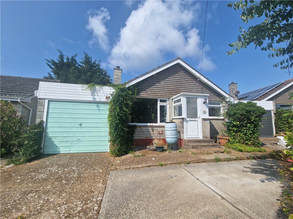 2 bed bungalow for sale in Parkway, Freshwater, Isle Of Wight PO40 Zoopla