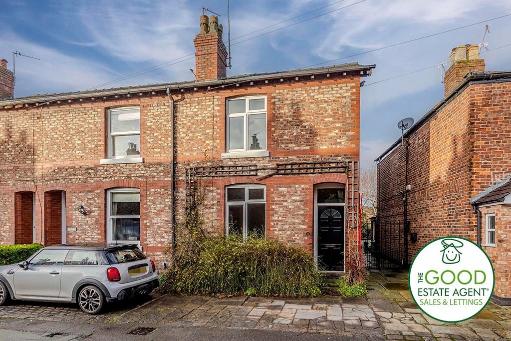 4 bed end terrace house for sale in Alma Lane, Wilmslow SK9, £385,000