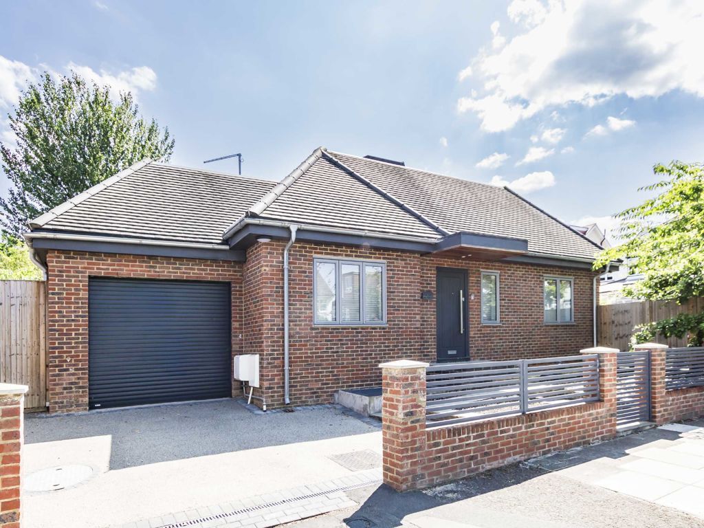 5 bed property for sale in Hathaway Gardens, London W13 Zoopla