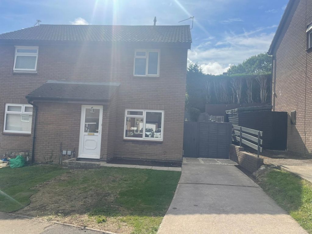 3 bed terraced house for sale in Lydstep Road, Barry CF62 Zoopla