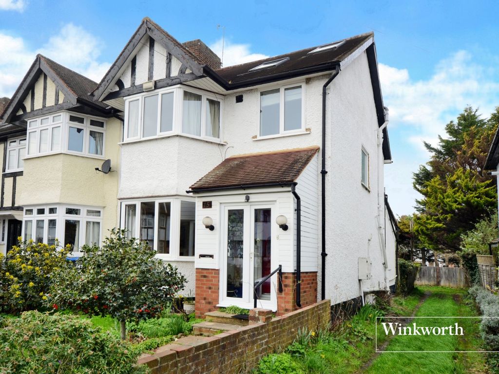 4 bed end terrace house for sale in Hartland Way, Morden SM4, £650,000