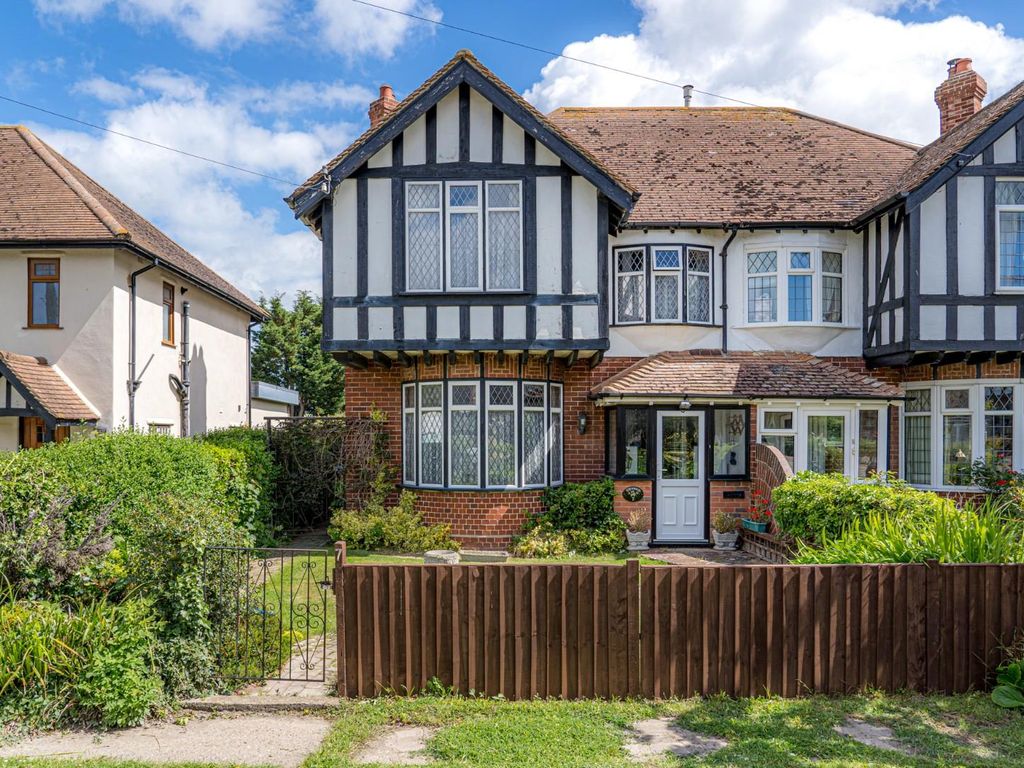 3 bed semidetached house for sale in Thurston Park, Whitstable CT5