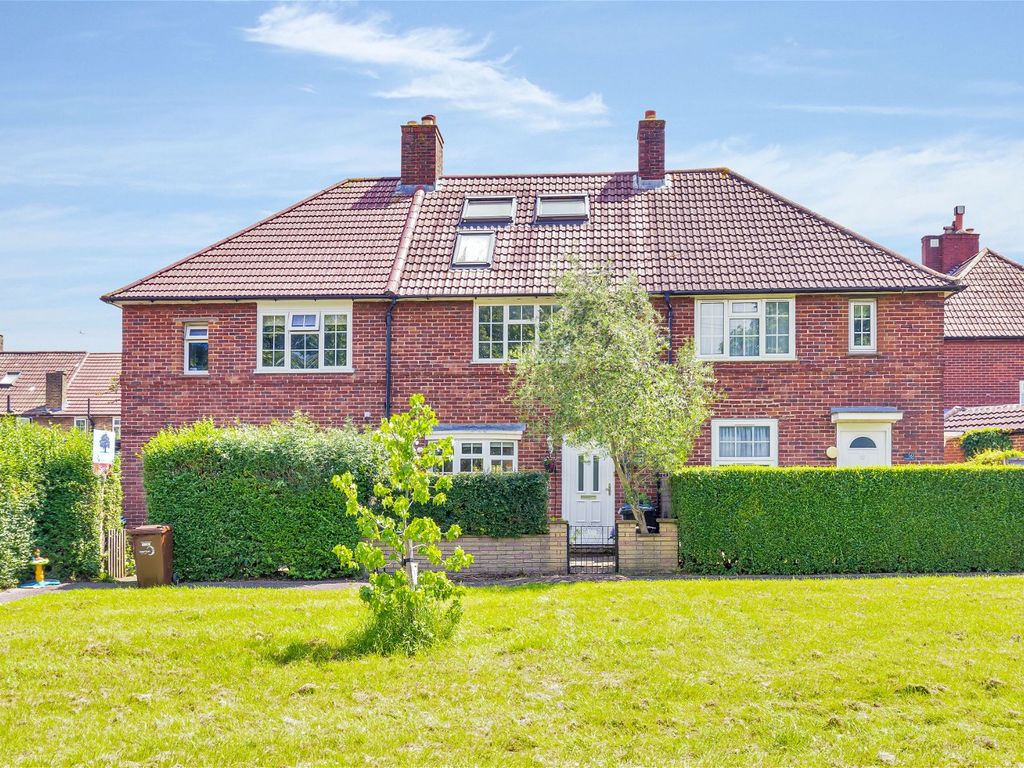 3 bed terraced house for sale in Canterbury Road, Morden SM4, £500,000