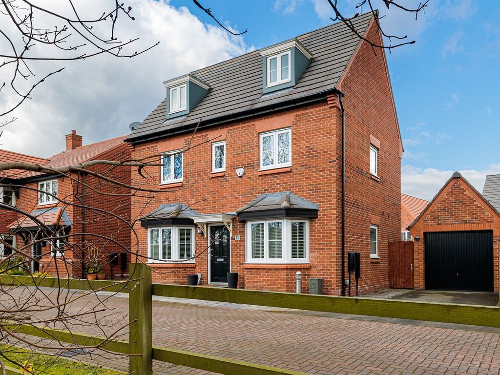 4 bed detached house for sale in Holcroft Drive, Cuddington, Northwich