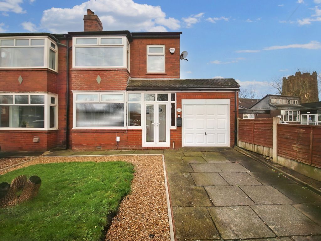 3 bed semidetached house for sale in Warrington Road, Wigan