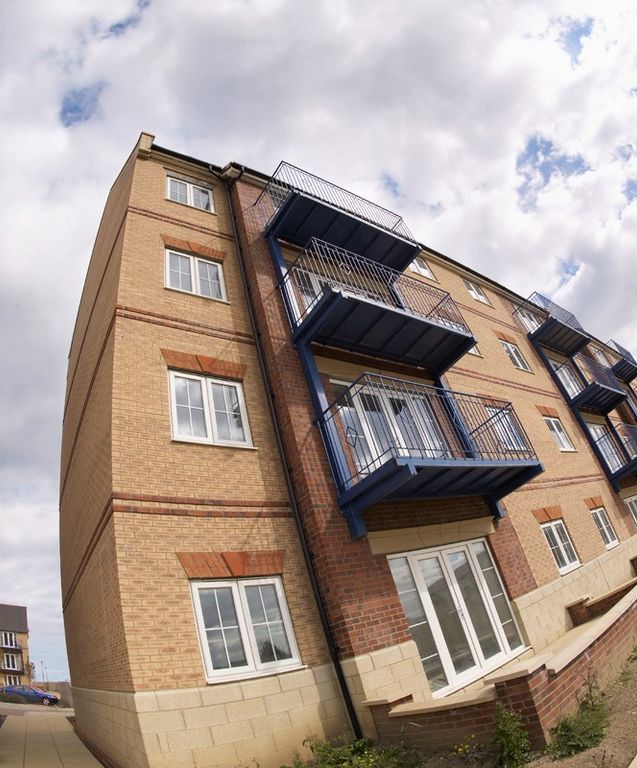 2 bed flat to rent in Fleet Avenue, Hartlepool TS24, £650 pcm Zoopla