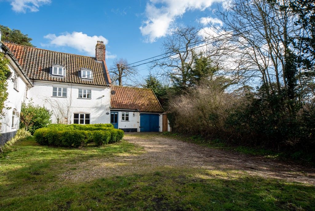 3 bed end terrace house for sale in Low Road, Forncett St. Peter