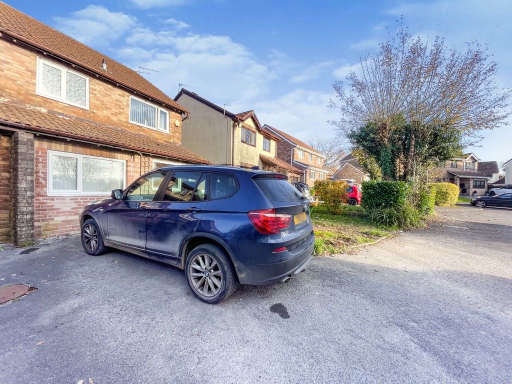 3 bed semidetached house for sale in Heol Y Waun, Pontlliw, Swansea
