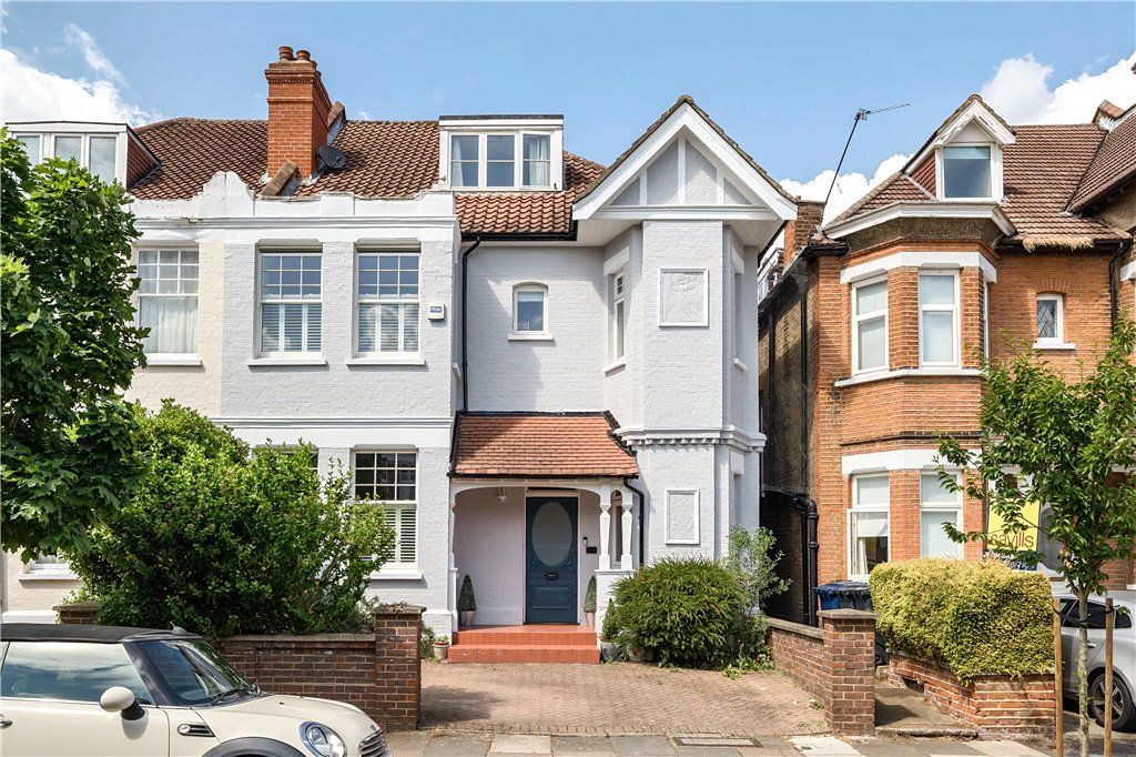 5 bed semidetached house for sale in Amherst Avenue, Ealing, London