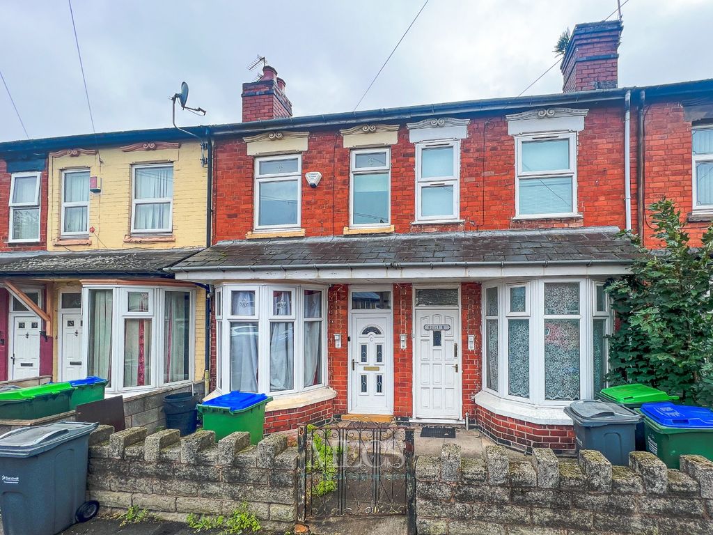 2 bed semidetached house to rent in Rosefield Road, Smethwick, West