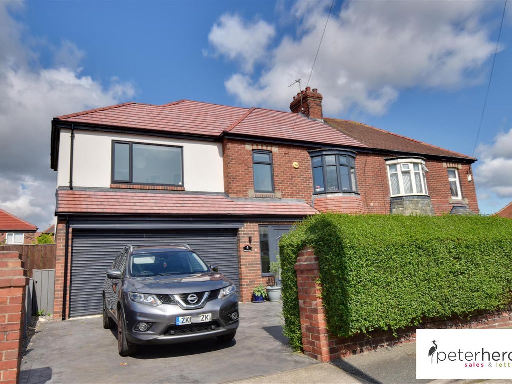 4 bed semidetached house for sale in Hawthorn Terrace, South Bents