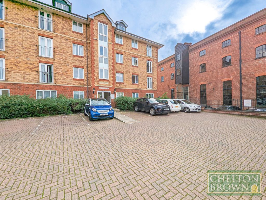 2 bed flat to rent in Henry Bird Way, Southbridge, Northampton NN4, £