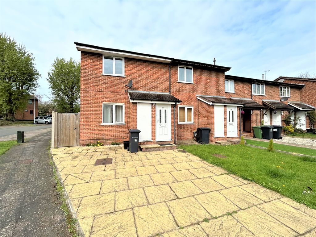 1 bed flat for sale in The Canadas, Broxbourne EN10 Zoopla