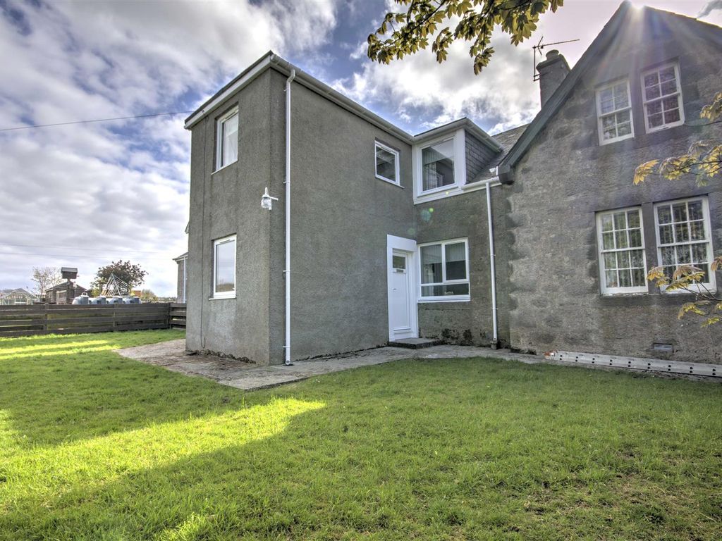 4 bed property for sale in 4 Lord Stafford Cottages, Brora, Sutherland