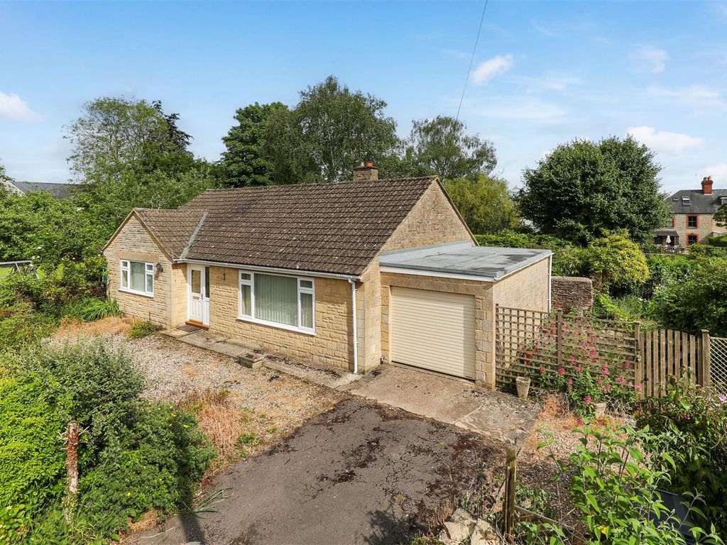 2 bed bungalow for sale in Northleaze, Tetbury GL8, £475,000 Zoopla