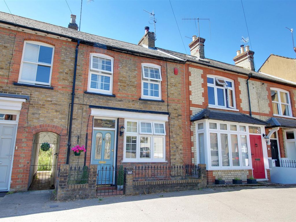 3 bed terraced house for sale in Street, Berkhamsted HP4, £