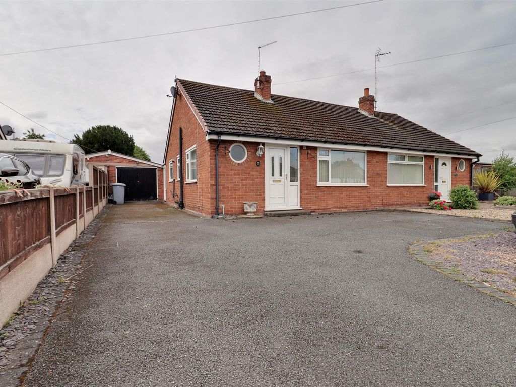 2 bed semidetached bungalow for sale in Broughton Lane, Wistaston