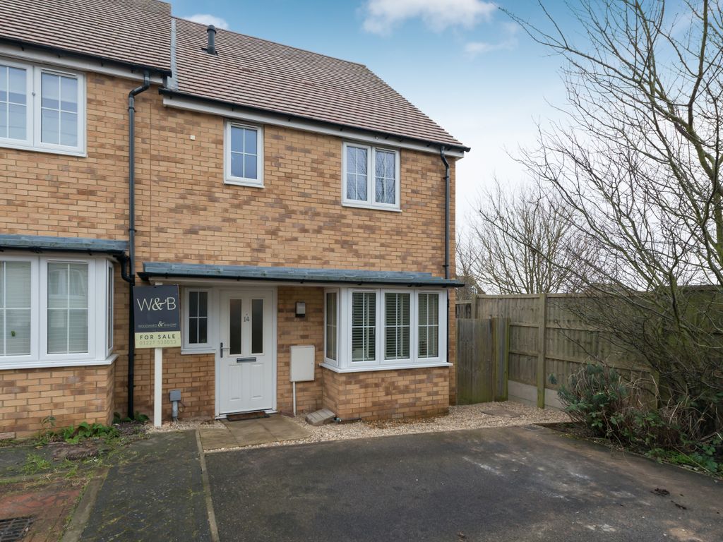 3 bed end terrace house for sale in Aurum Close, Whitstable CT5, £