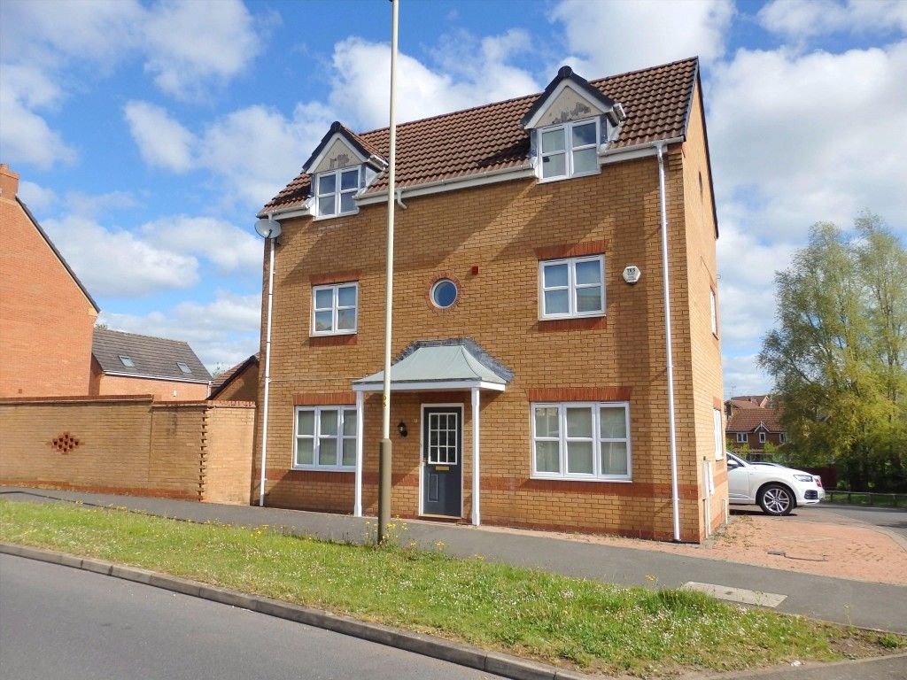 4 bed detached house to rent in Bellflower Road, Hamilton, Leicester