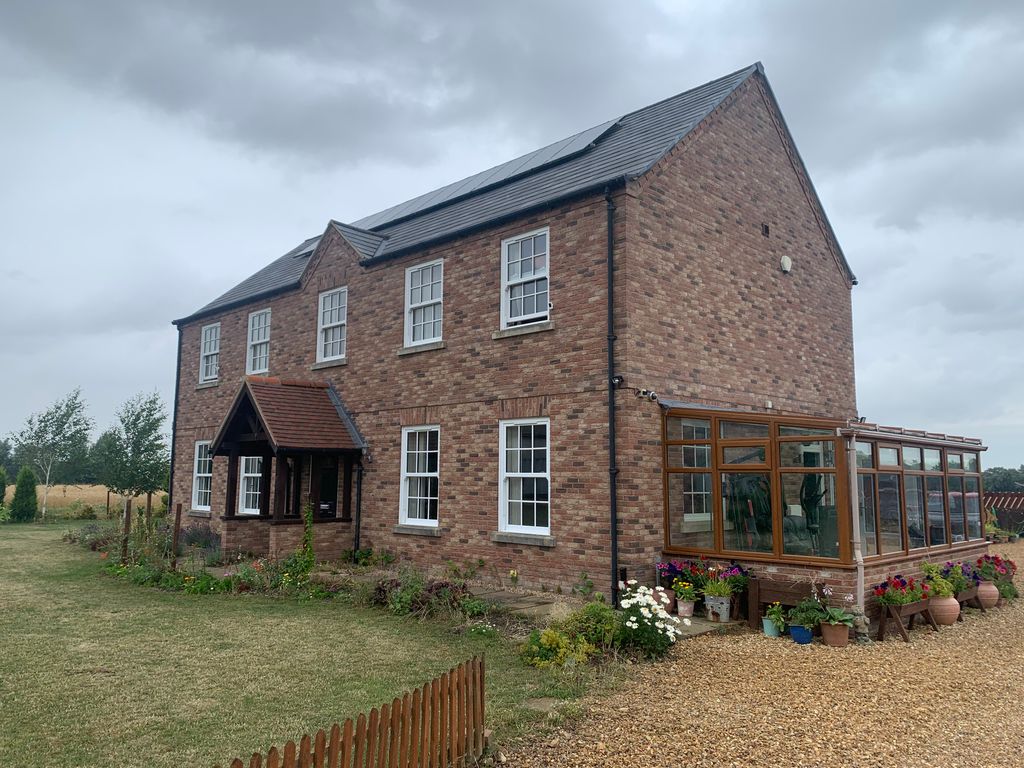4 bed farmhouse for sale in Cambridgeshire, March PE15, £630,000 Zoopla