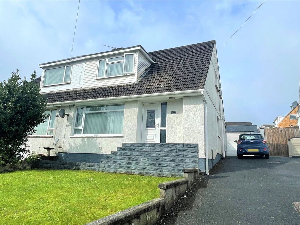 3 bed semidetached house for sale in Cleviston Park, Llangennech