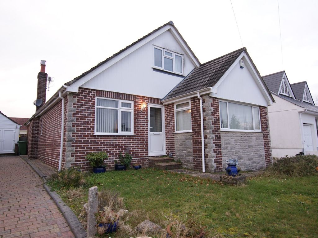 5 bed bungalow for sale in Sutherland Avenue, Broadstone, Dorset BH18
