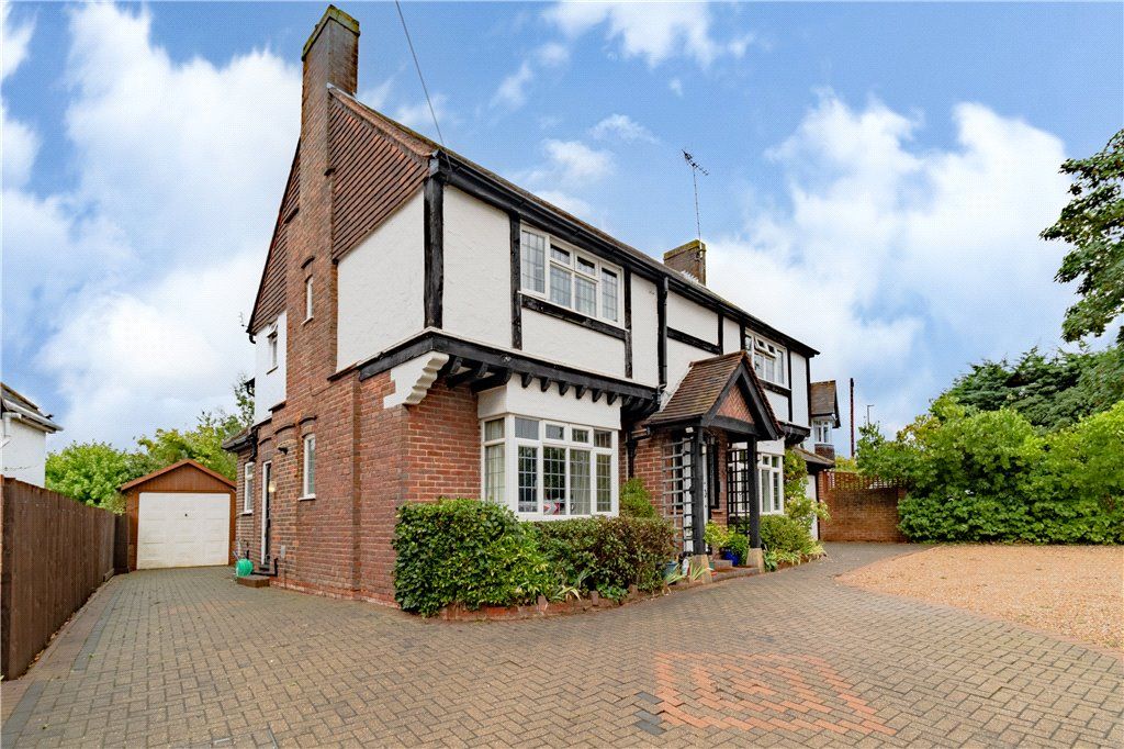 4 bed detached house for sale in Whitegates Lane, Earley, Reading RG6