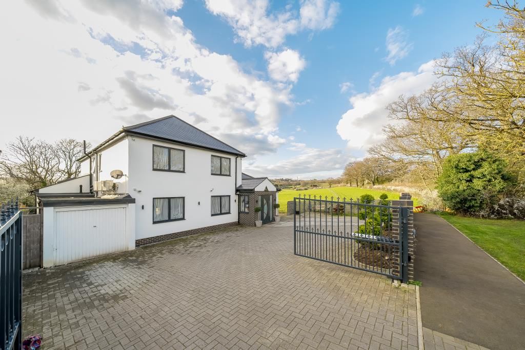 5 bed detached house for sale in Edgwarebury, Middlesex HA8, £2,000,000