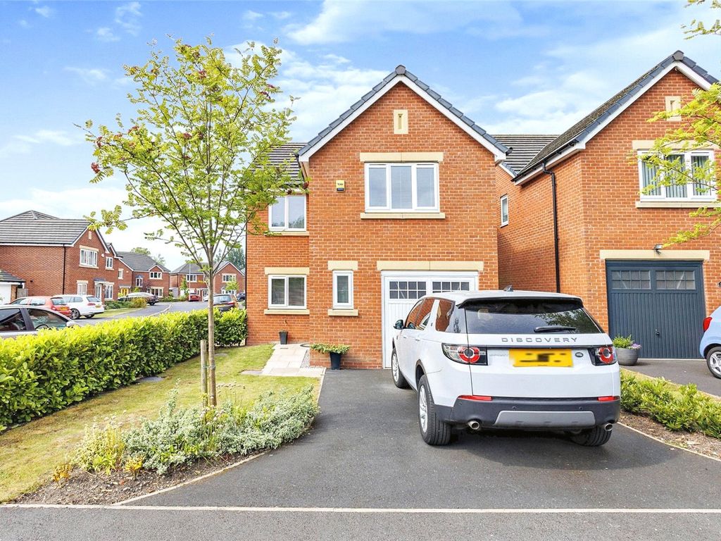 4 bed detached house for sale in Fairway View, Manchester, Lancashire