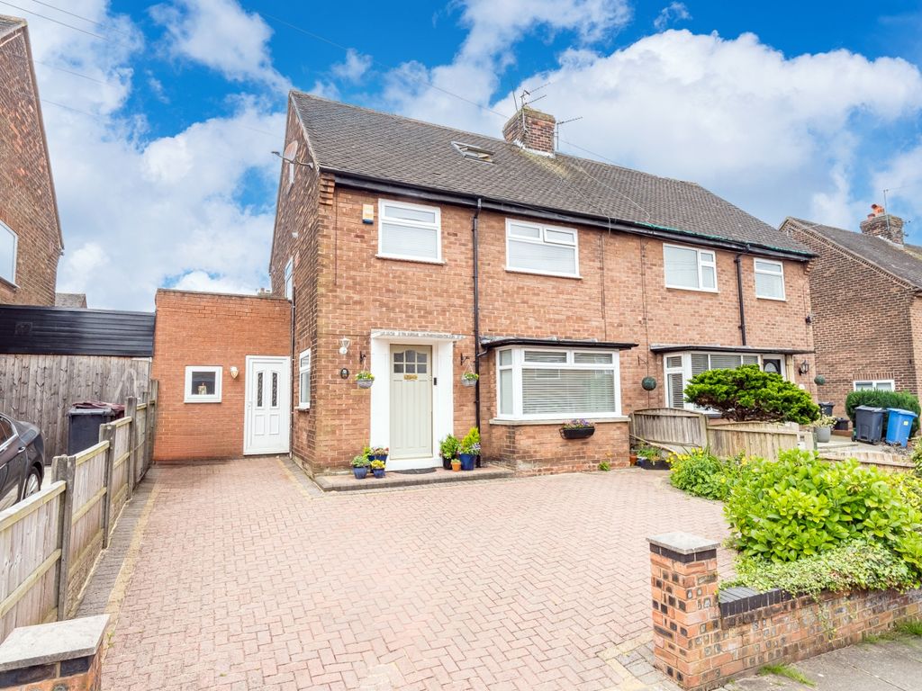 4 bed semidetached house for sale in Coniston Avenue, Prescot L34, £