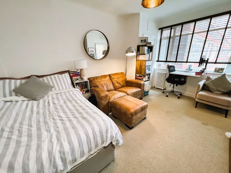 Studio for sale in Balham High Road, London SW17, £245,000 Zoopla
