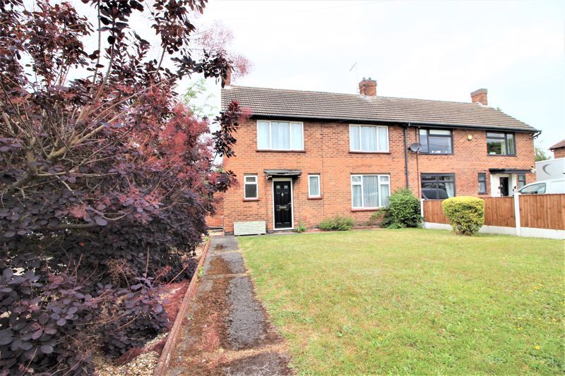 3 bed semidetached house for sale in Yew Tree Road, Ollerton, Newark