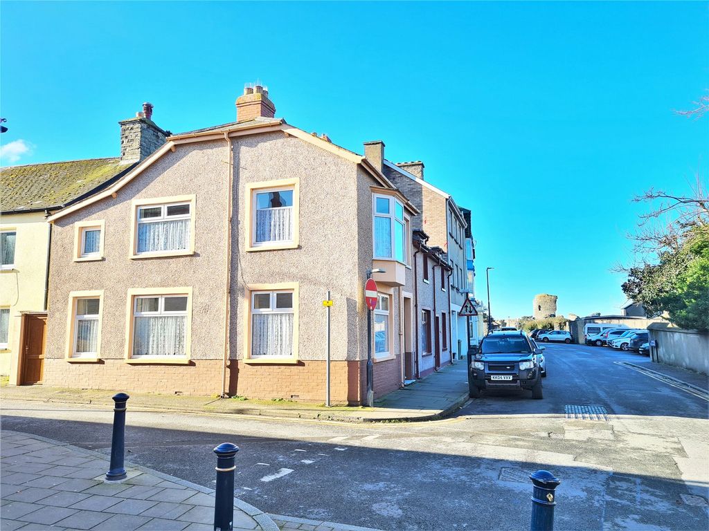 3 bed end terrace house for sale in Great Darkgate Street, Aberystwyth